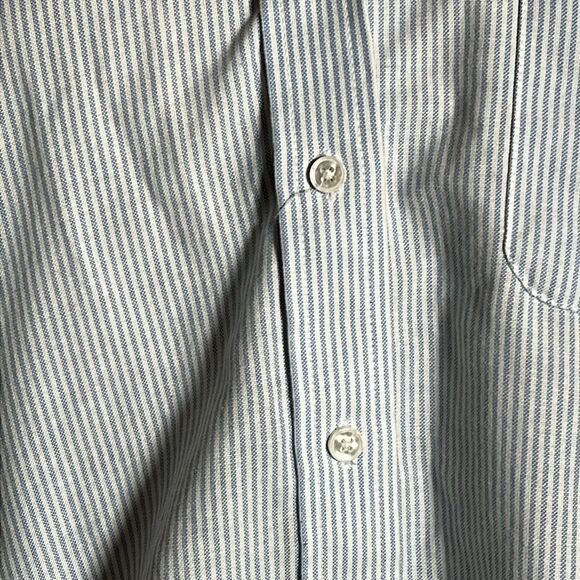 Cabin creek wrinkle free Buttoned Down Collared Shirt size 10 - Picture 2 of 7